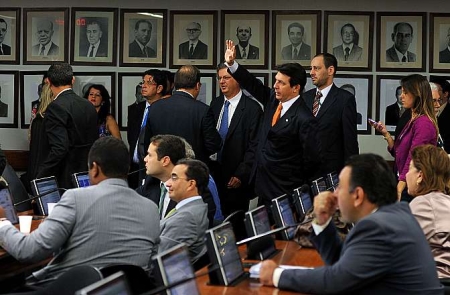 PROJETO DE TERCEIRIZAÇÃO VAI SER VOTADO DIRETAMENTE PELO PLENÁRIO